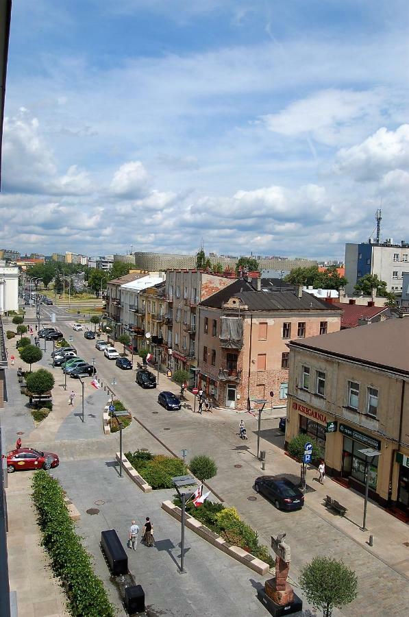 Family Sauna Apartments: Downtown Rynek Centrum Kielce Exterior photo
