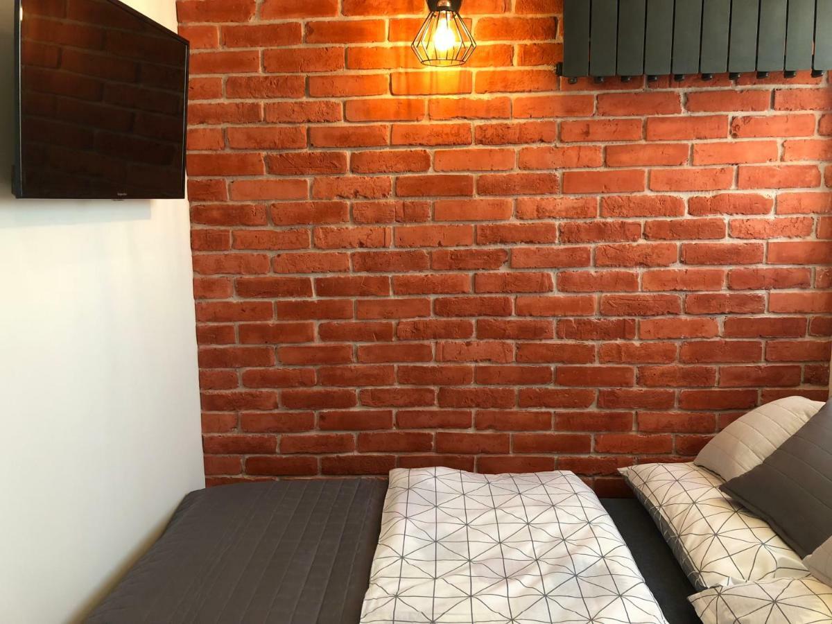 Family Sauna Apartments: Downtown Rynek Centrum Kielce Exterior photo